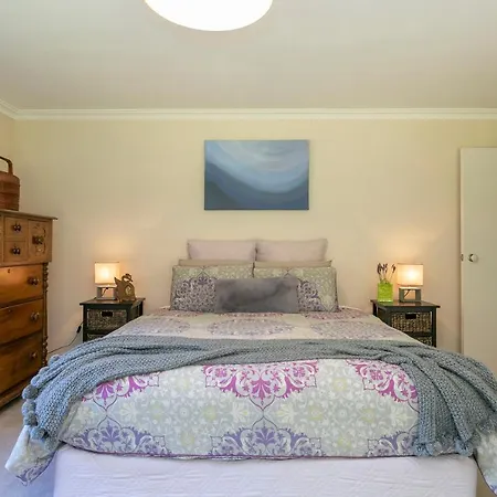 Lupin Lodge Bed & Breakfast Taupo Exterior photo