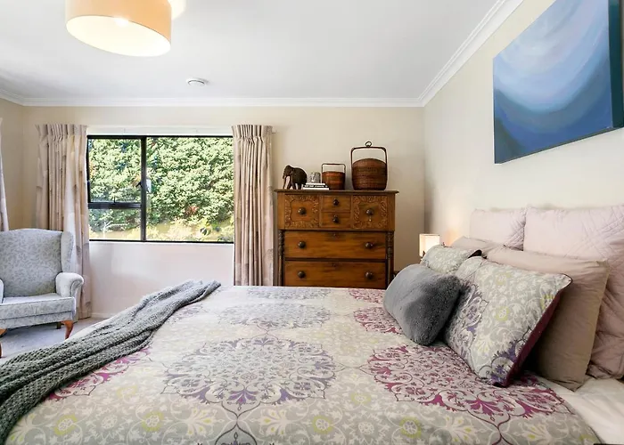 Lupin Lodge Bed & Breakfast